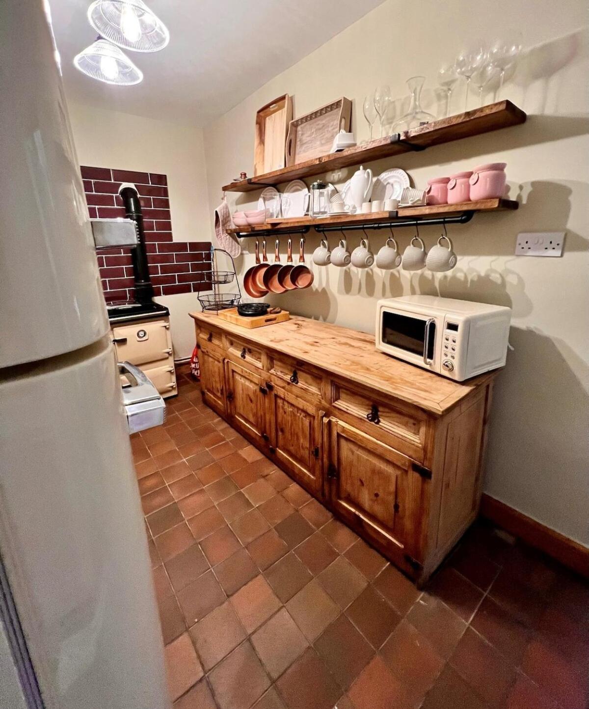 6 - Central Location - Entire House - Free Parking Merthyr Tydfil Bagian luar foto