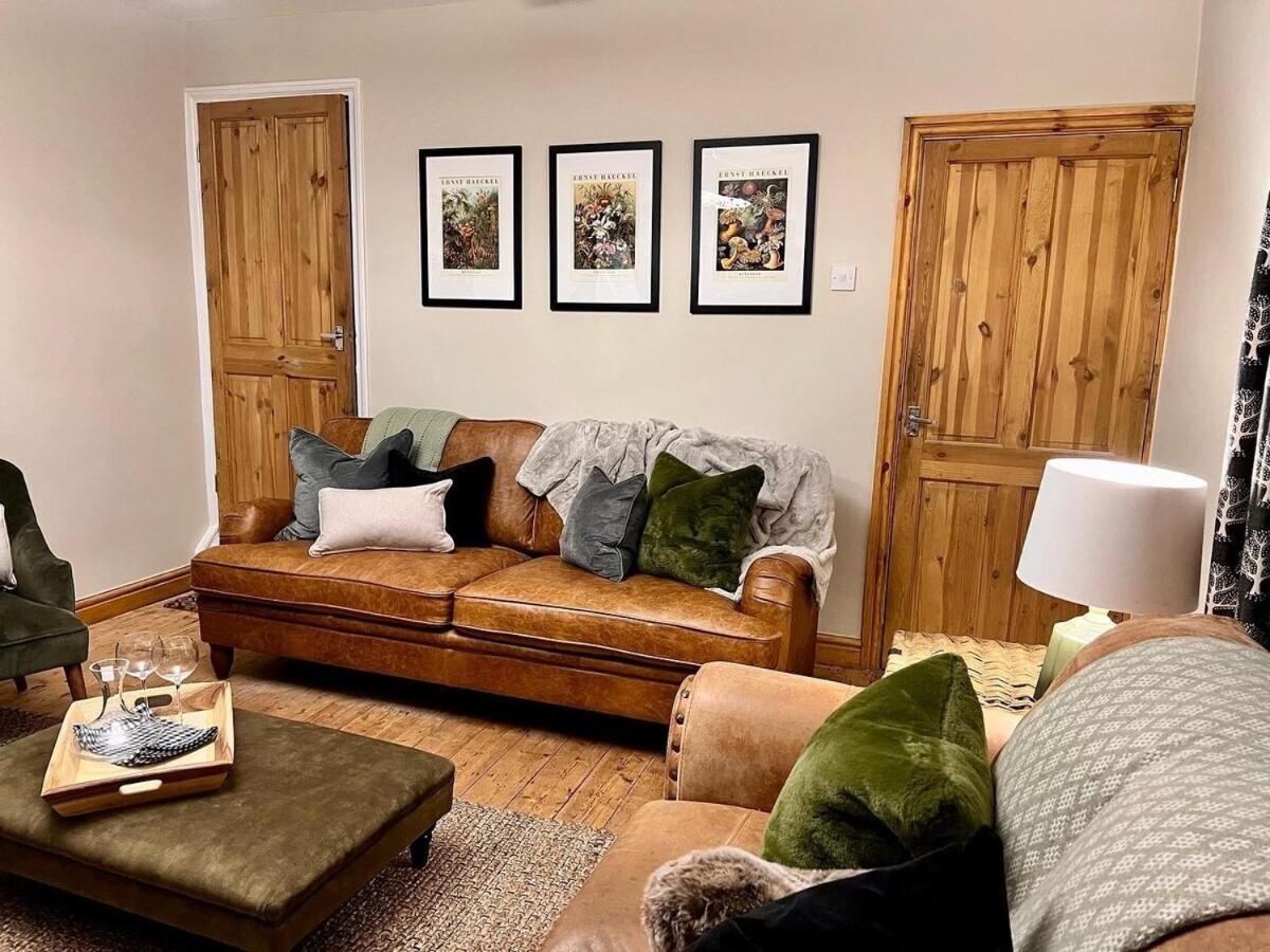 6 - Central Location - Entire House - Free Parking Merthyr Tydfil Bagian luar foto