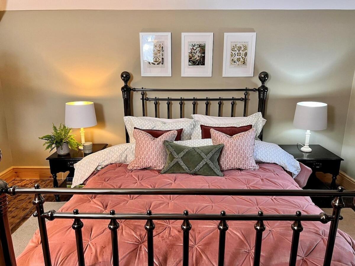 6 - Central Location - Entire House - Free Parking Merthyr Tydfil Bagian luar foto